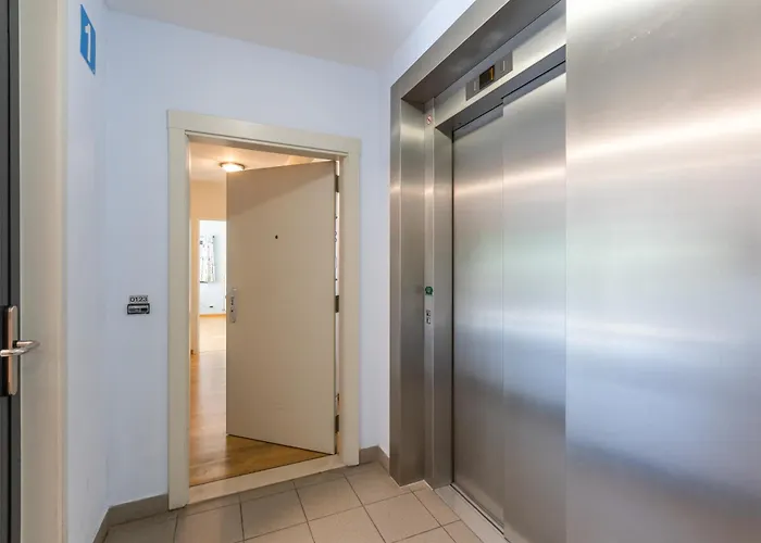 Lecomte - New Helmond 219 Apartamento