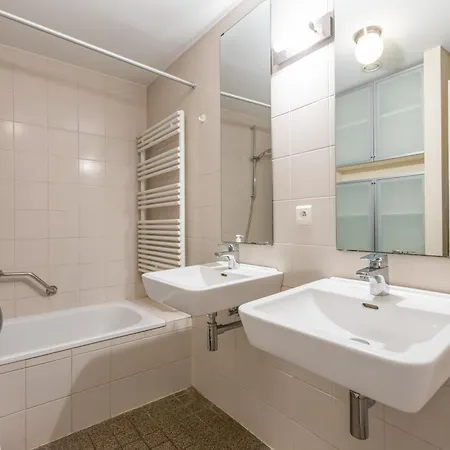 Lecomte - New Helmond 219 奥斯滕德