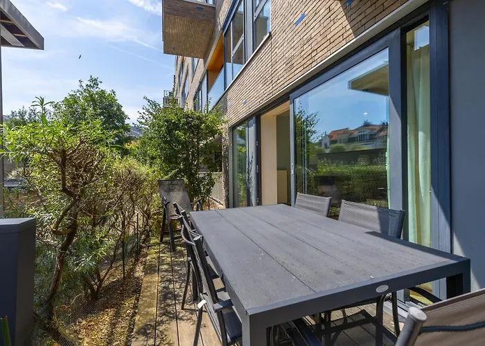 Lecomte - New Helmond 219 דירה